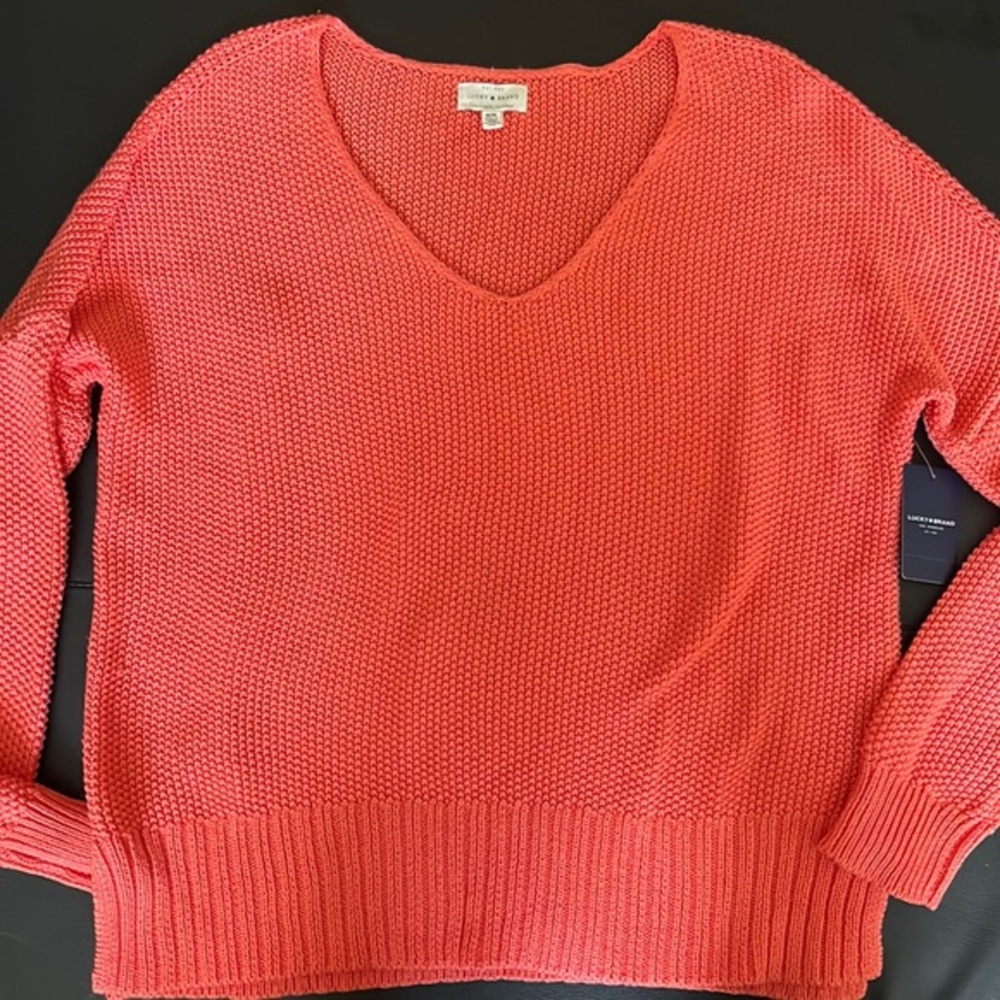 NEW PINK CABLE KNIT VNECK SWEATER - Picture 1 of 3